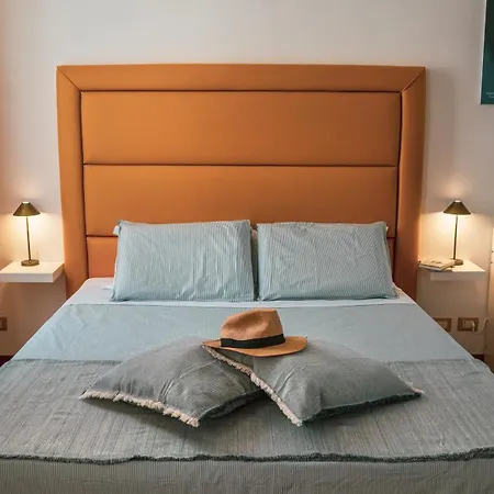 게스트하우스 Tiberim Exclusive 4*